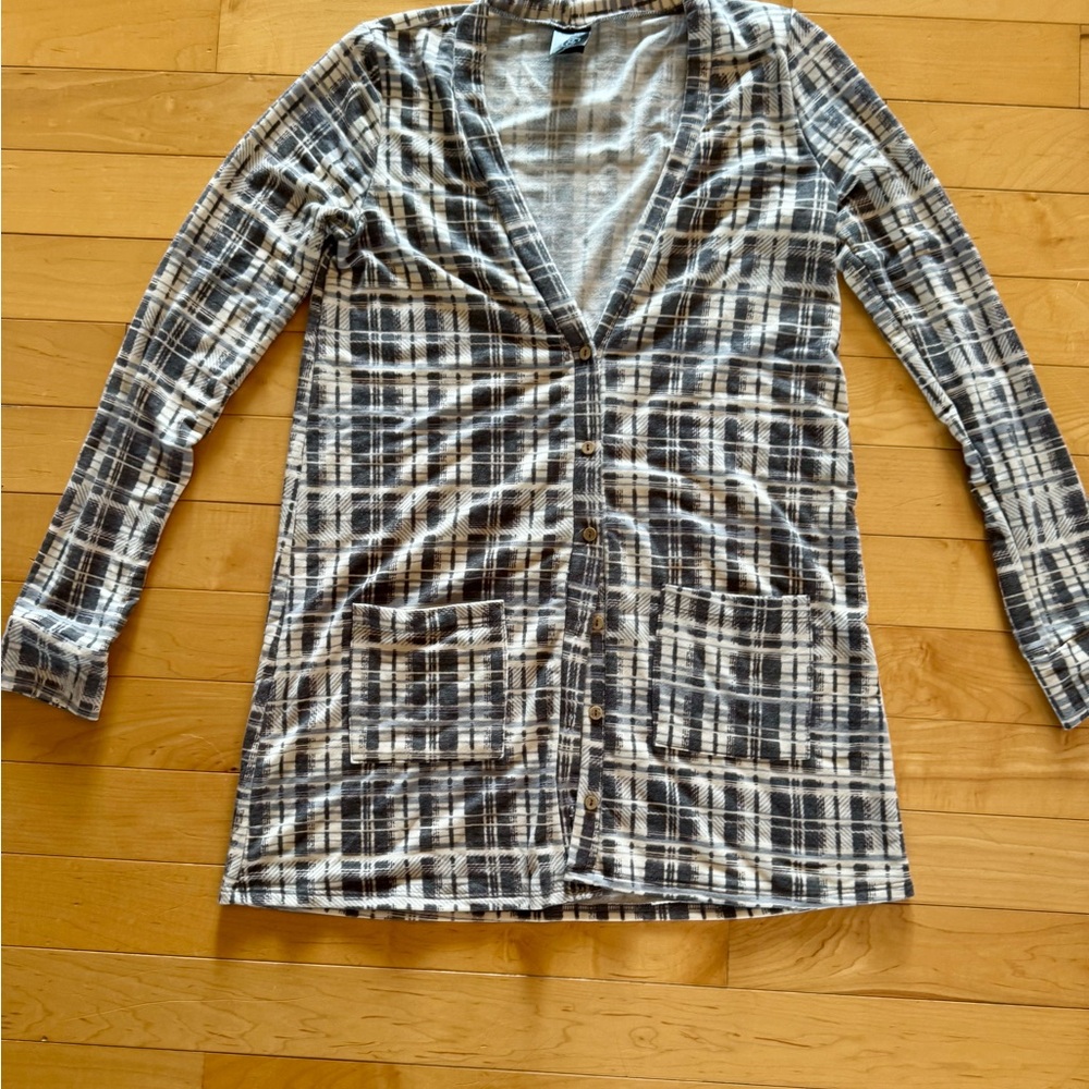 Agnes & Dora Textured Knit Cardigan